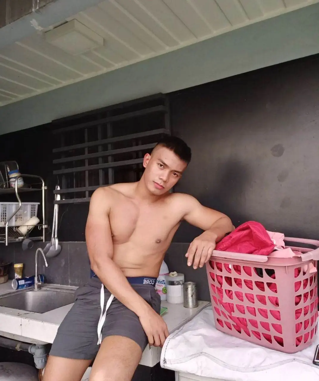 อยากหาคนมาช่วยซักผ้า