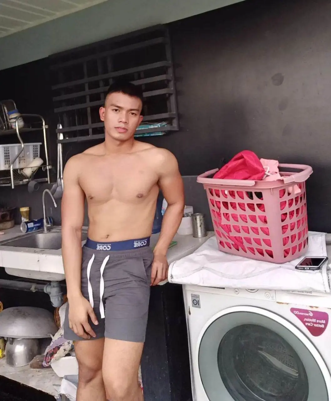 อยากหาคนมาช่วยซักผ้า