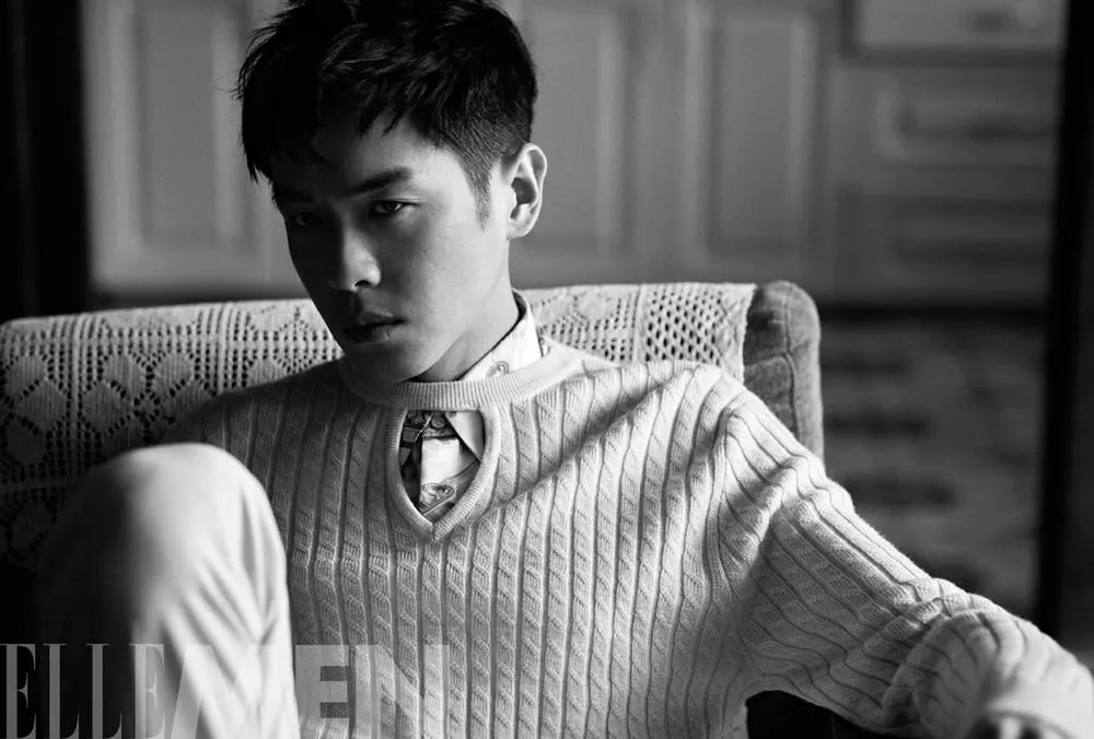 Zhang Ruoyun @ ELLEMEN China November 2022