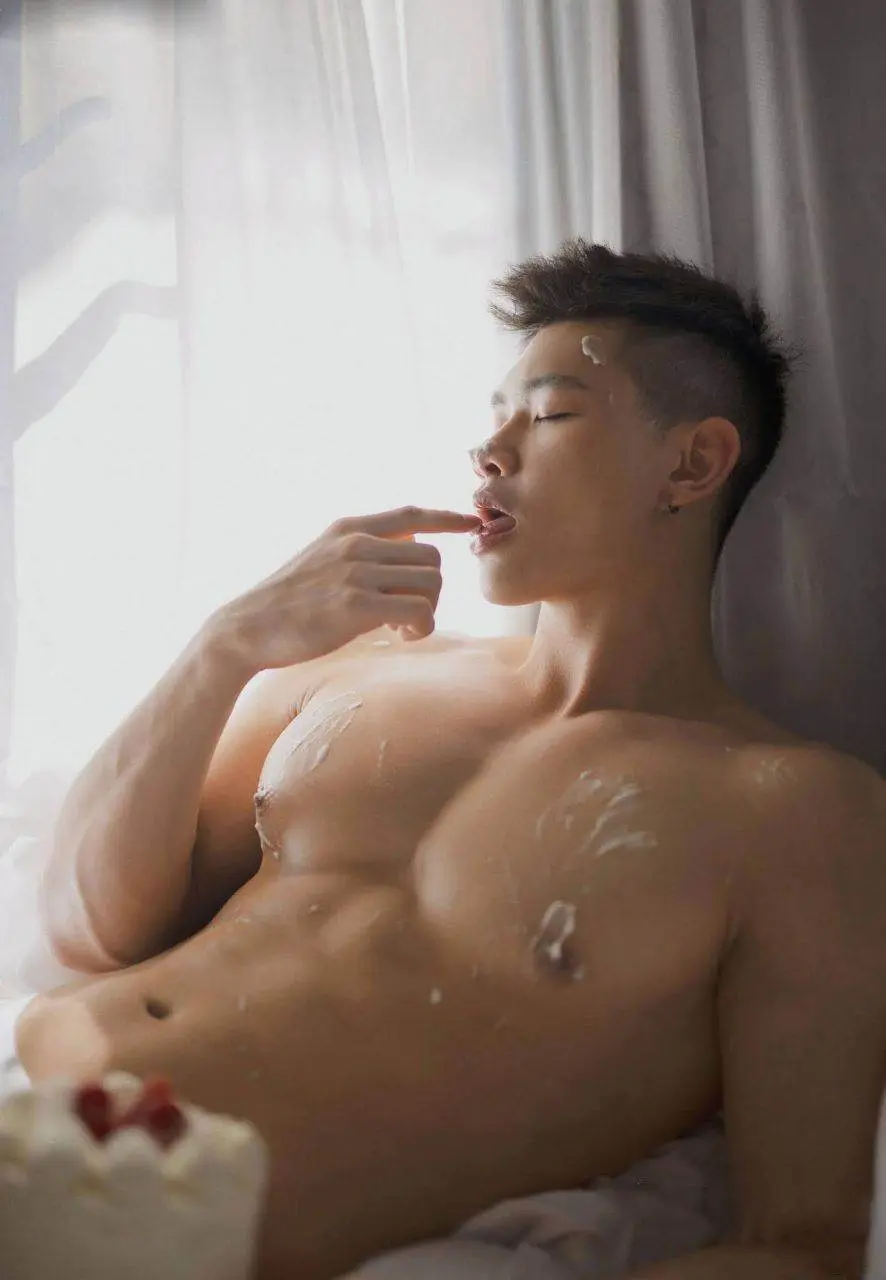 ผู้ชายน่าหม่ำ