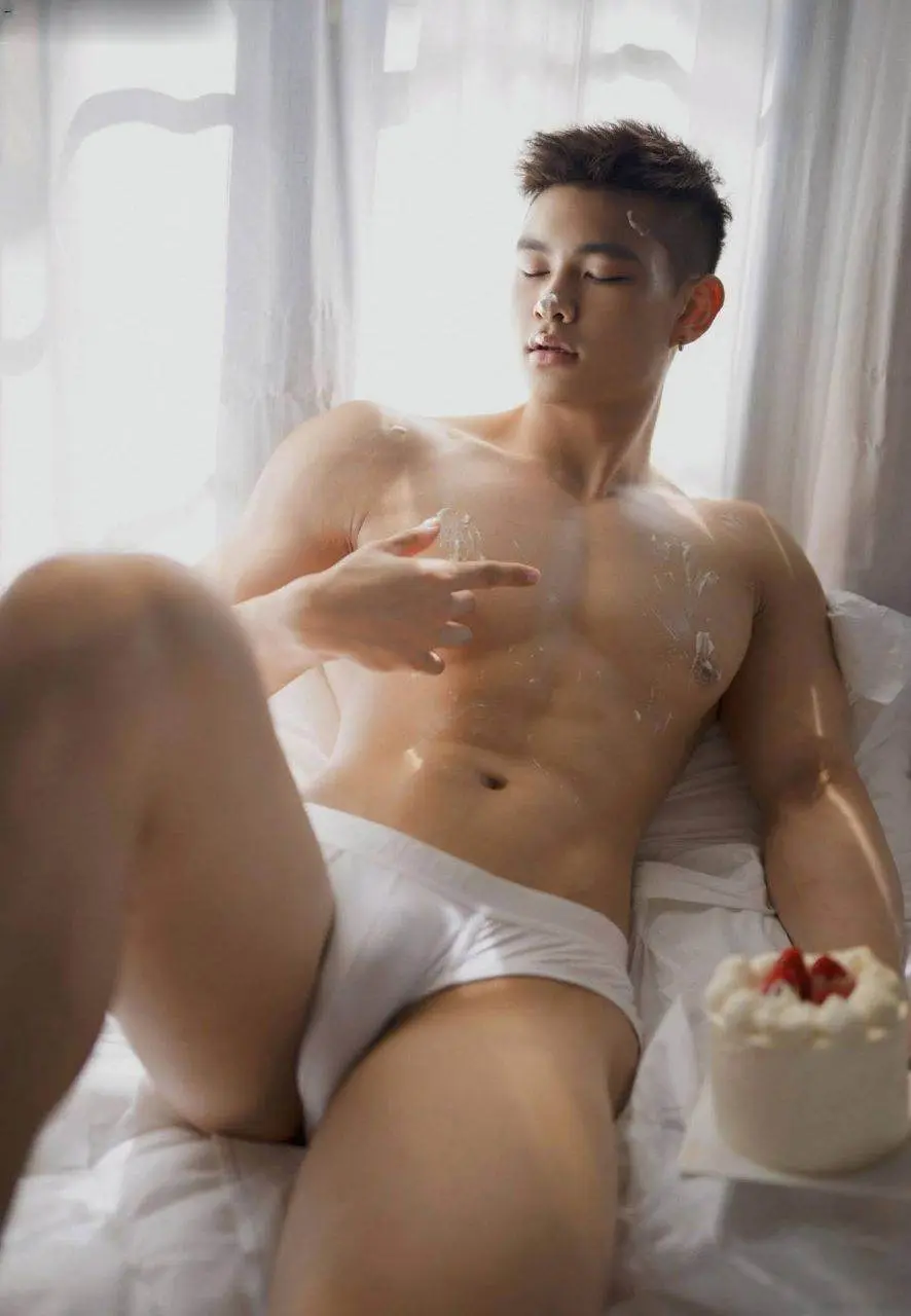 ผู้ชายน่าหม่ำ