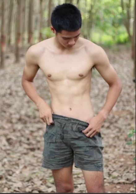 ส่องหนุ่ม 4