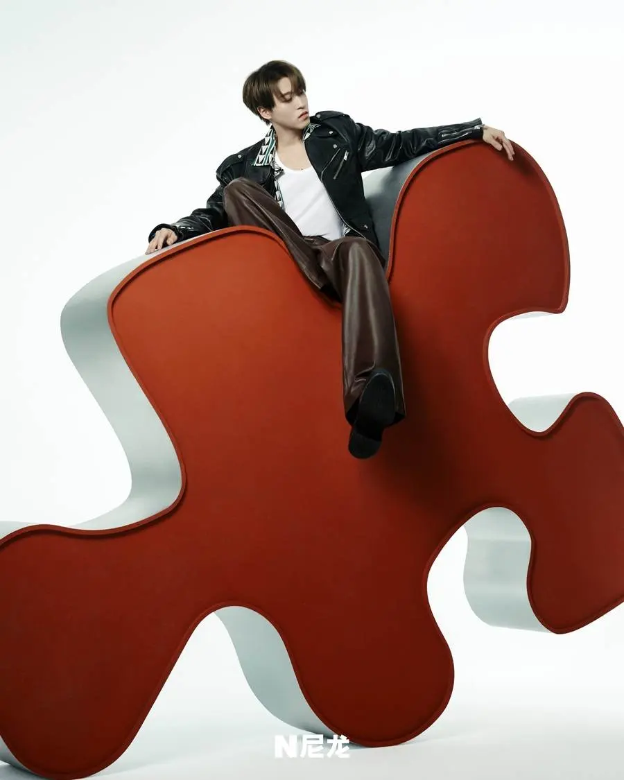 (INTO1) Santa @ NYLON China November 2022
