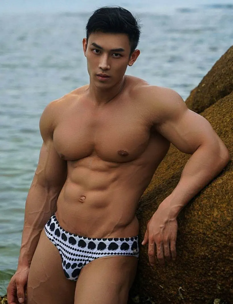 หล่อสะเด็ดเสร็จซี๊ด
