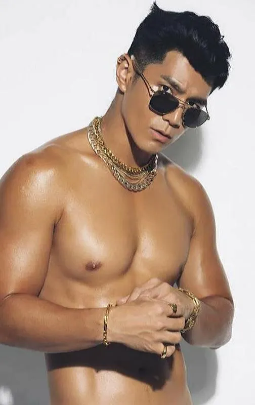 หล่อแฮ๊งก์แร๊งก์เอ