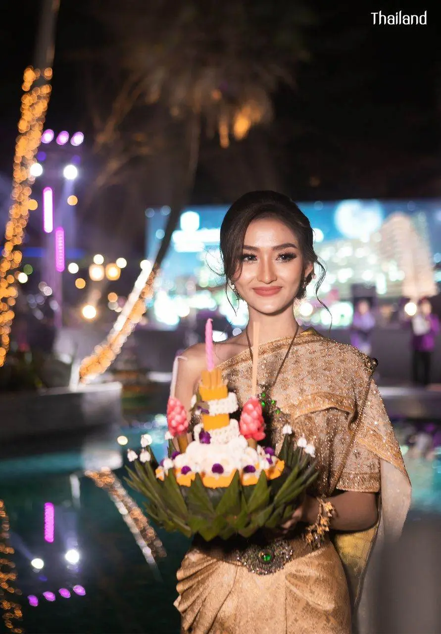 THAILAND 🇹🇭 | THAI NATIONAL COSTUME and Loy Krathong Festival