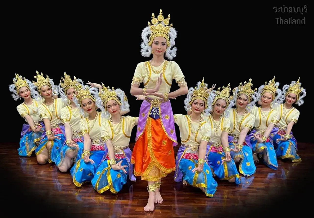 THAILAND 🇹🇭 | Lopburi Period dance