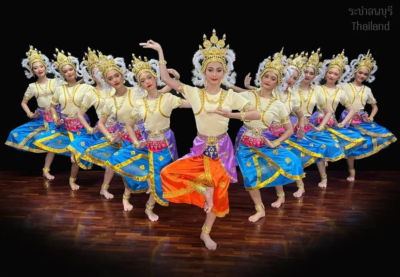 THAILAND 🇹🇭 | Lopburi Period dance