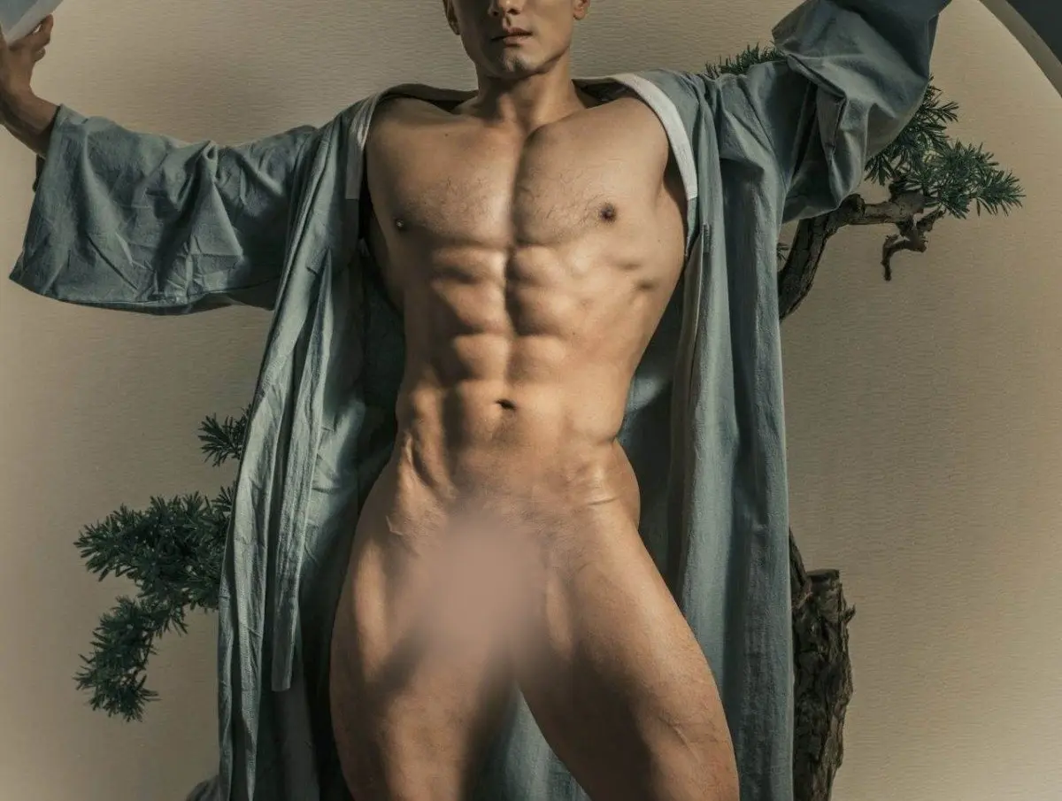 หนุ่มหล่อขึ้นปก 1112