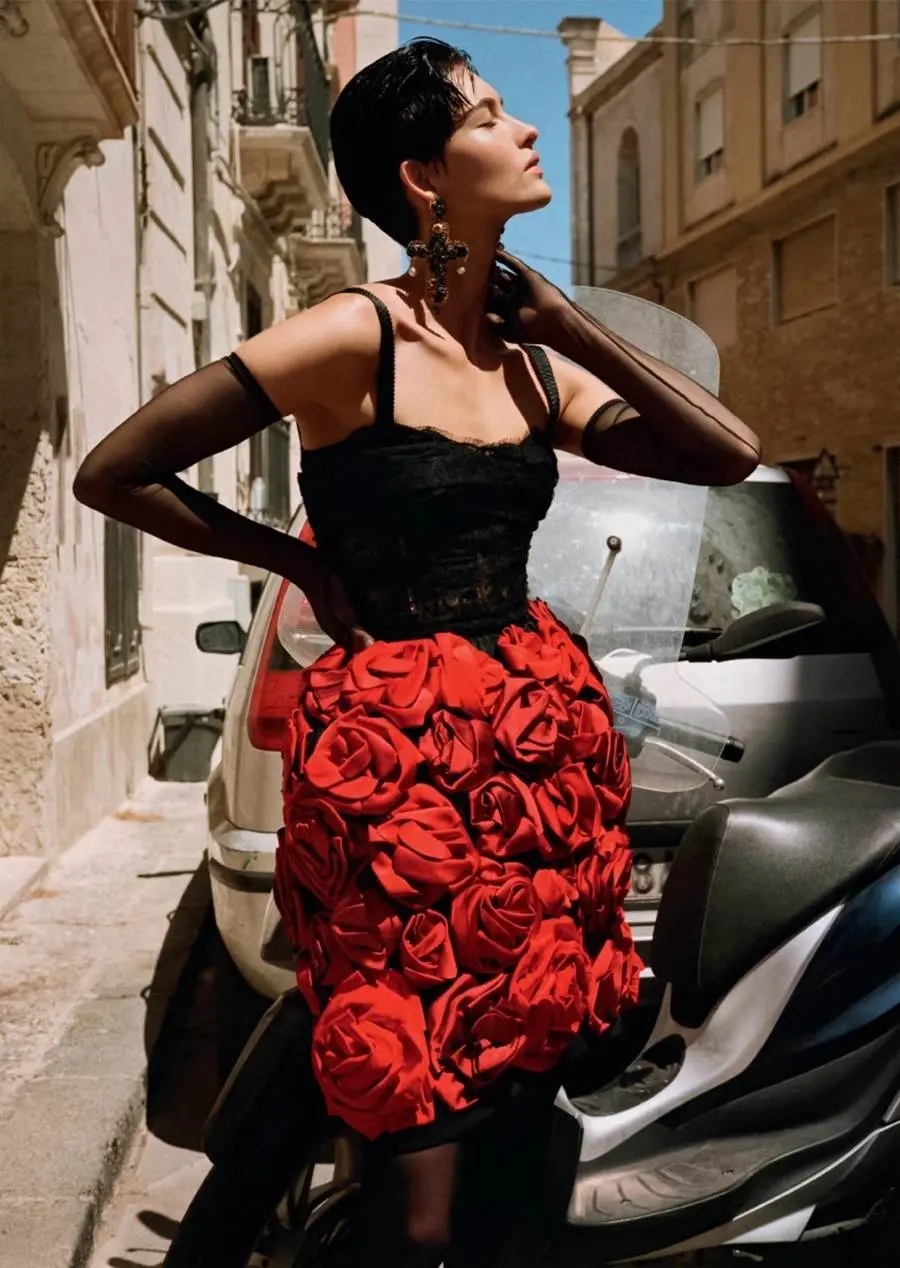 Grace Elizabeth @ VOGUE France November 2022