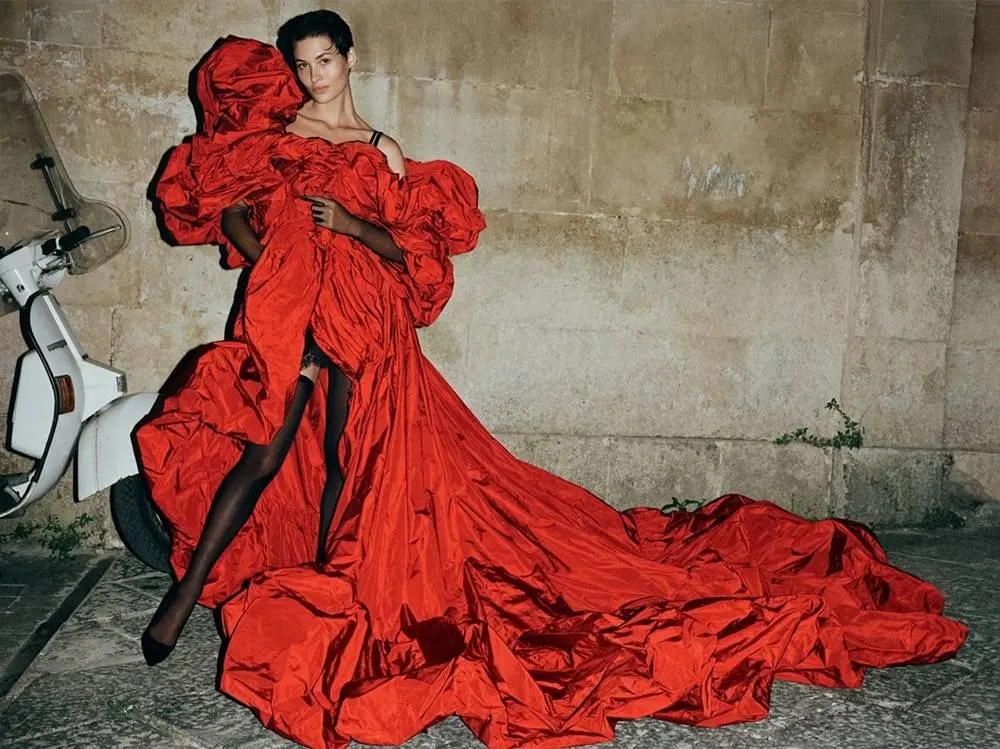 Grace Elizabeth @ VOGUE France November 2022