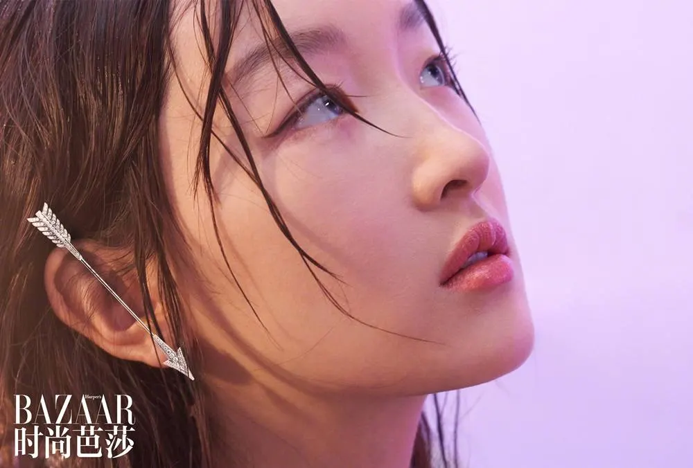 Zhou Dongyu @ Harper&rsquo;s Bazaar China December 2022