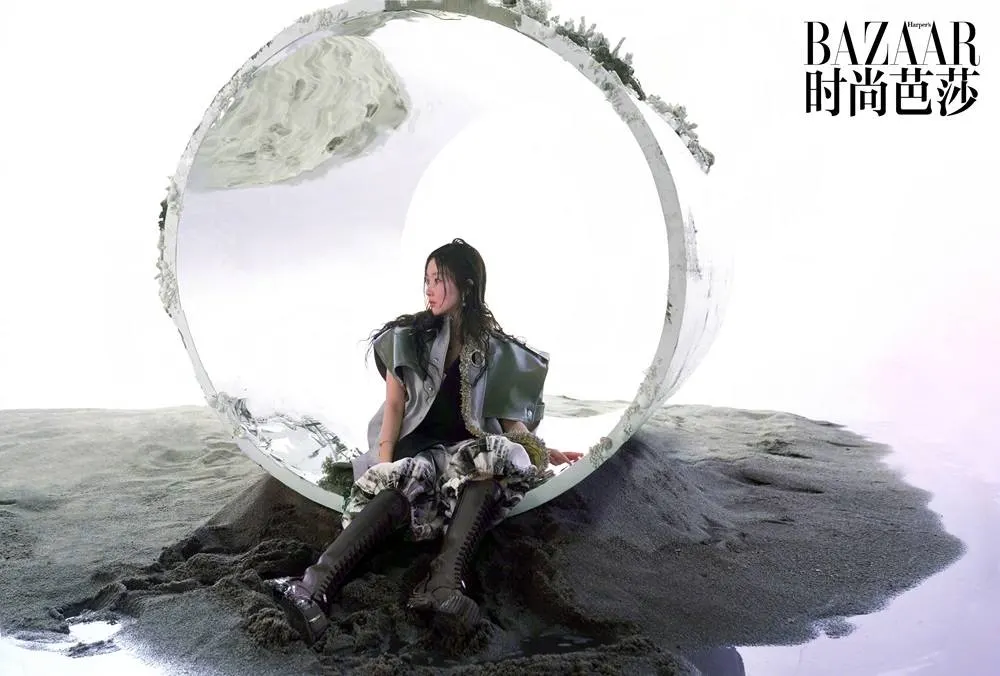 Zhou Dongyu @ Harper&rsquo;s Bazaar China December 2022