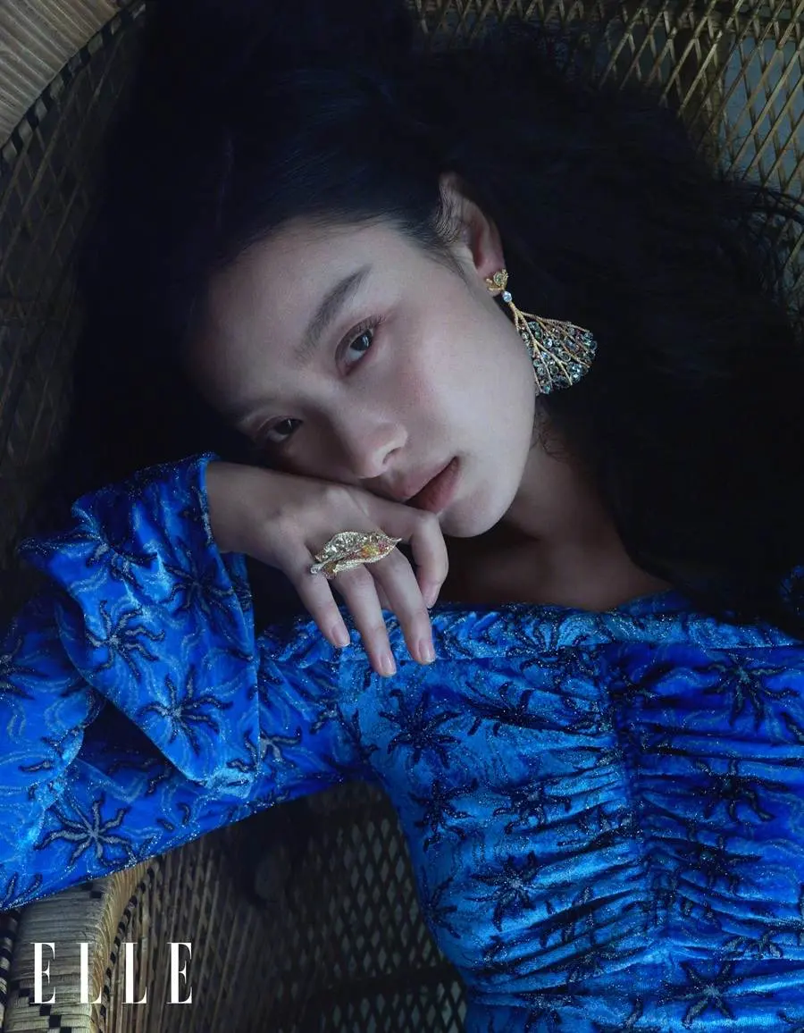 NiNi @ ELLE China December 2022