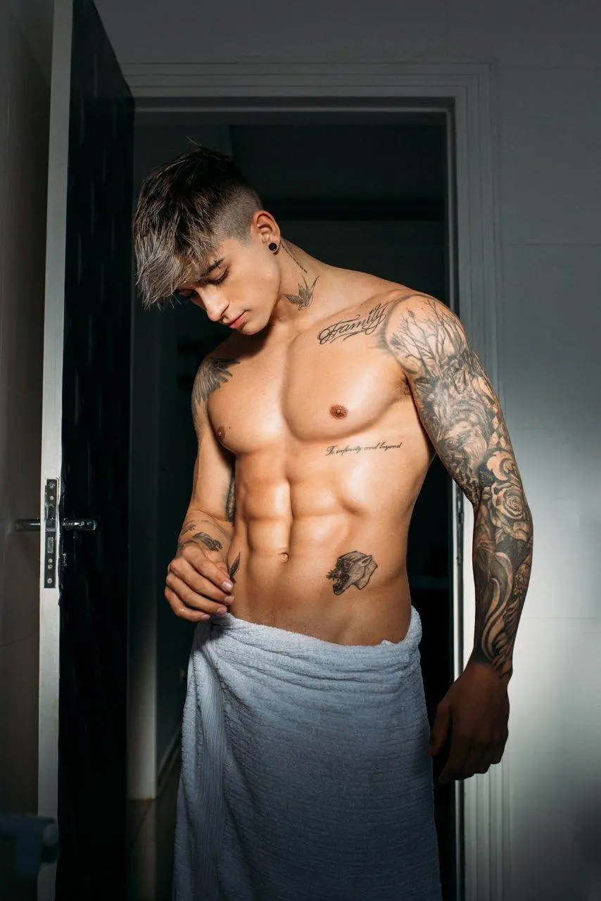 ส่องนายแบบ Henrique Lima