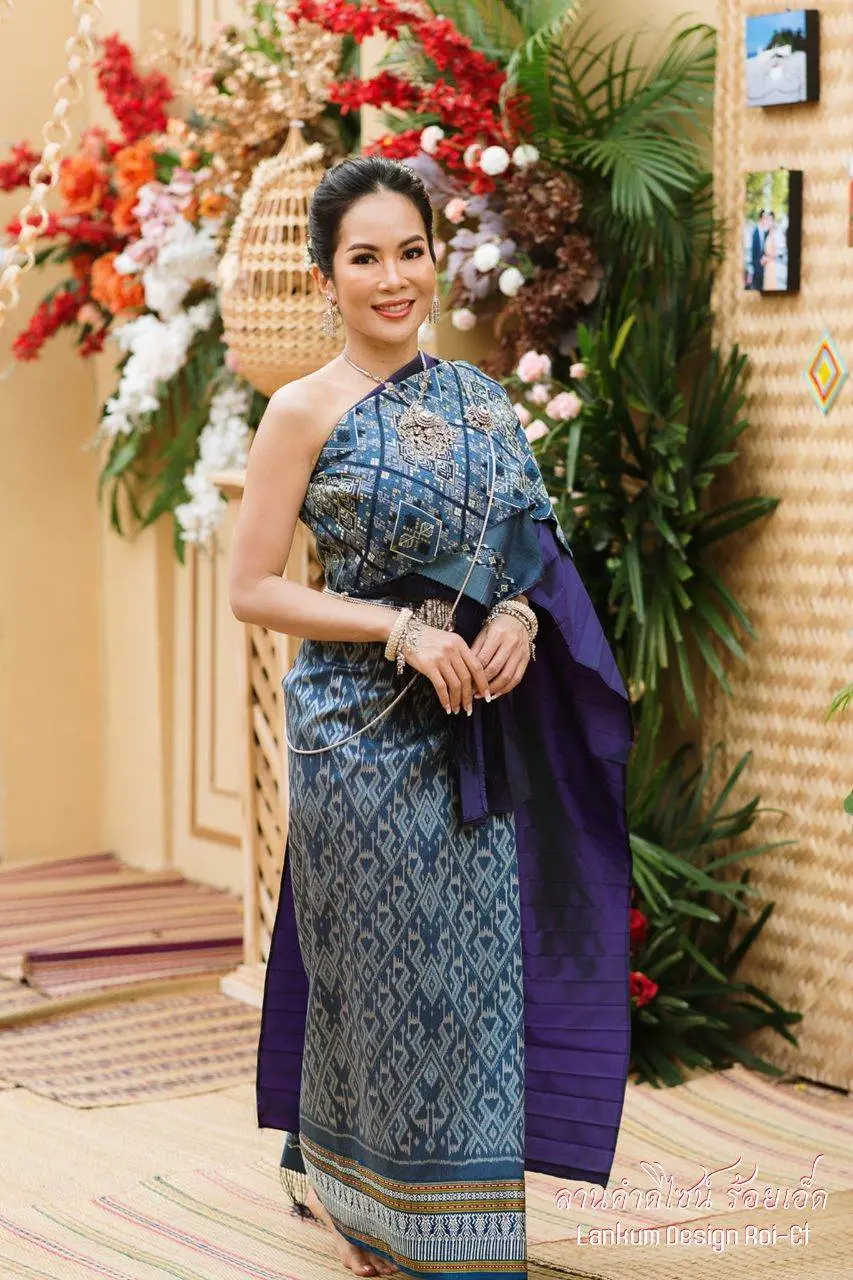 THAILAND 🇹🇭 | งานกินดอง (งานแต่งงานอีสาน) ❤️