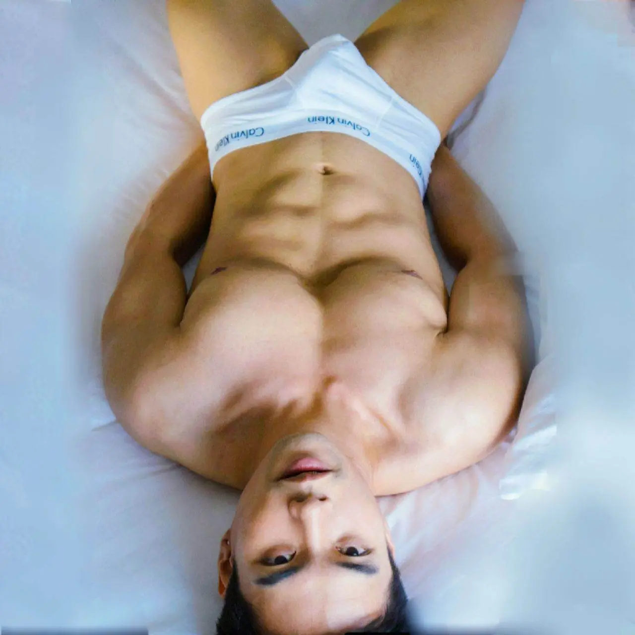 Hot MALE live.