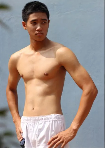 หนุ่มน้อยยั่วแท่งรัญจวน