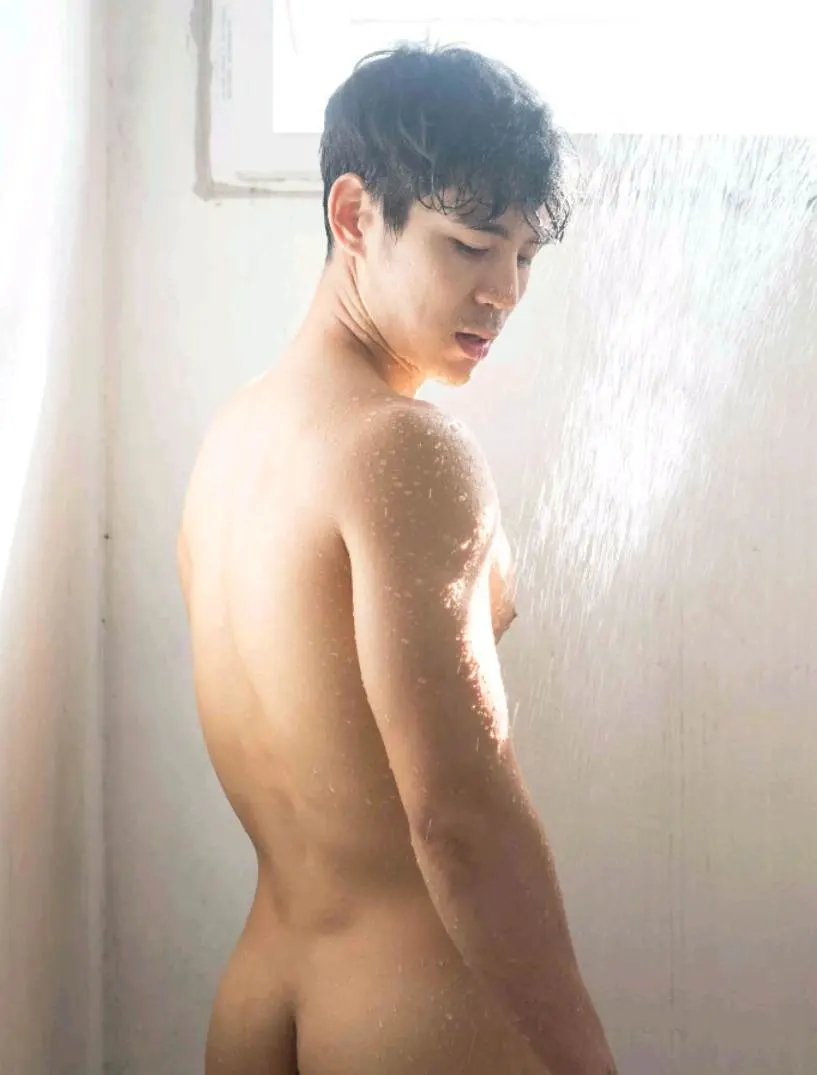 ส่องผู้ชายอาบน้ำ 4