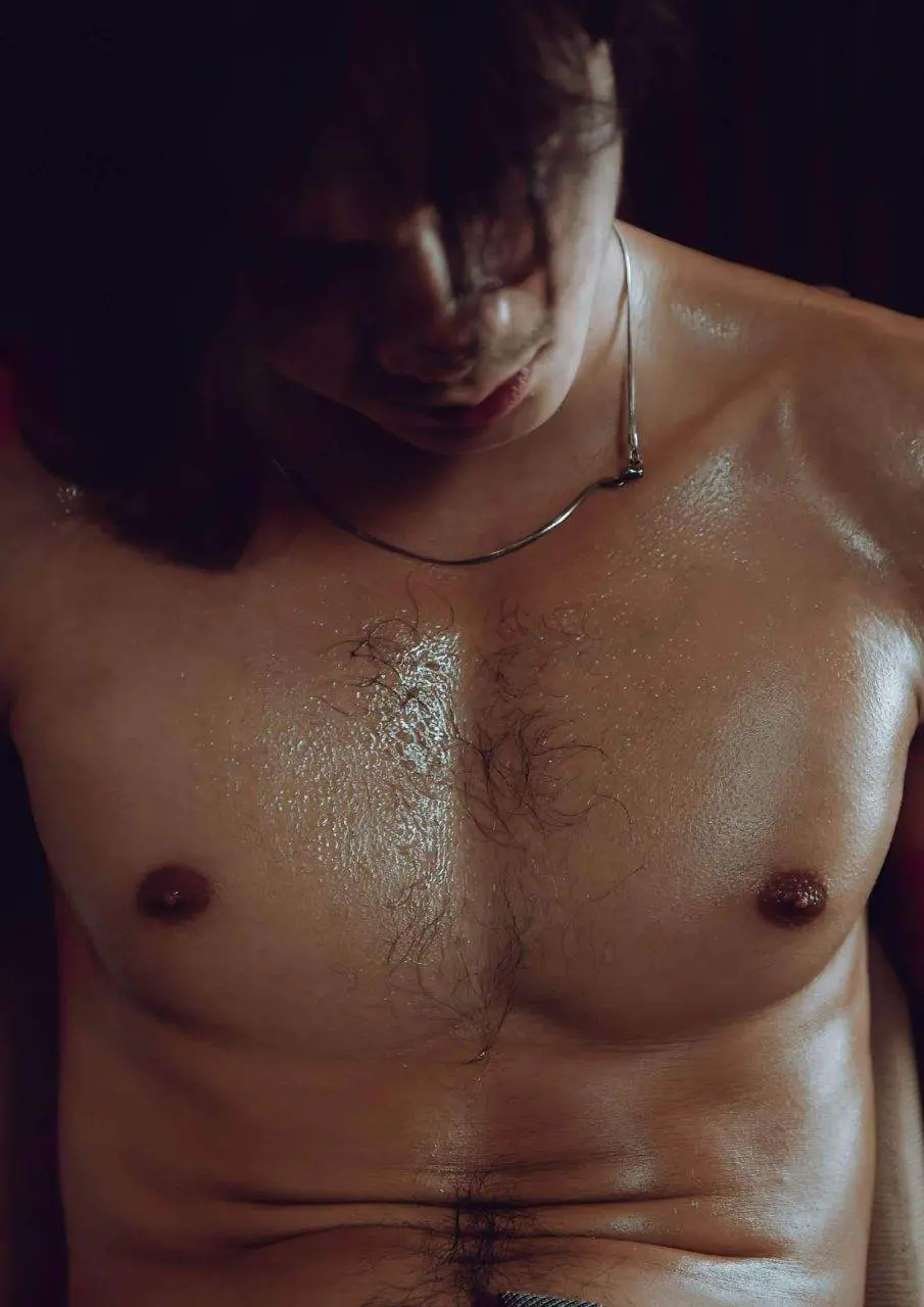 เชิญเลียสามี