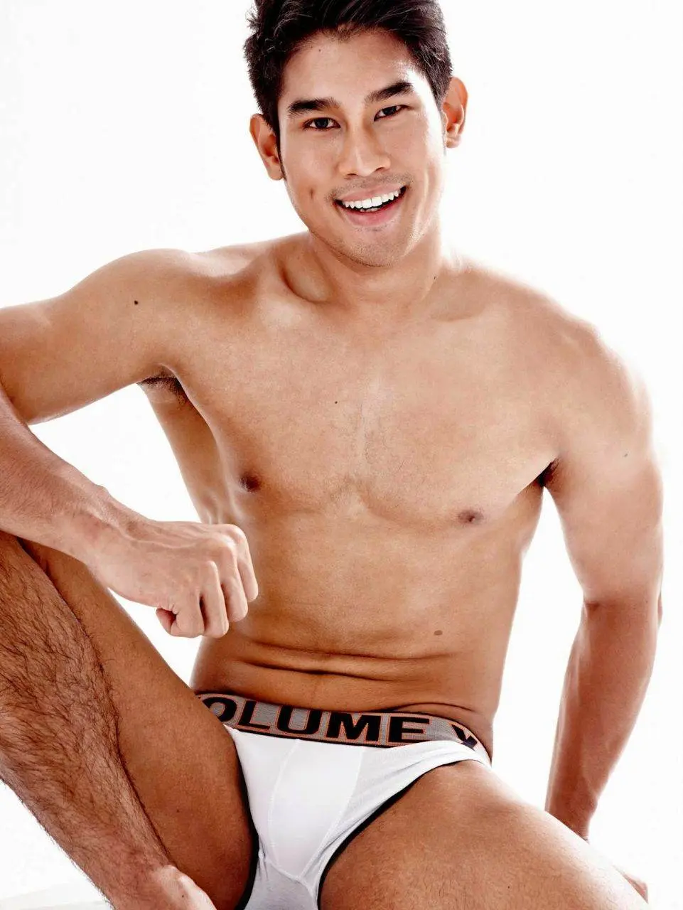 เชิญเลียสามี