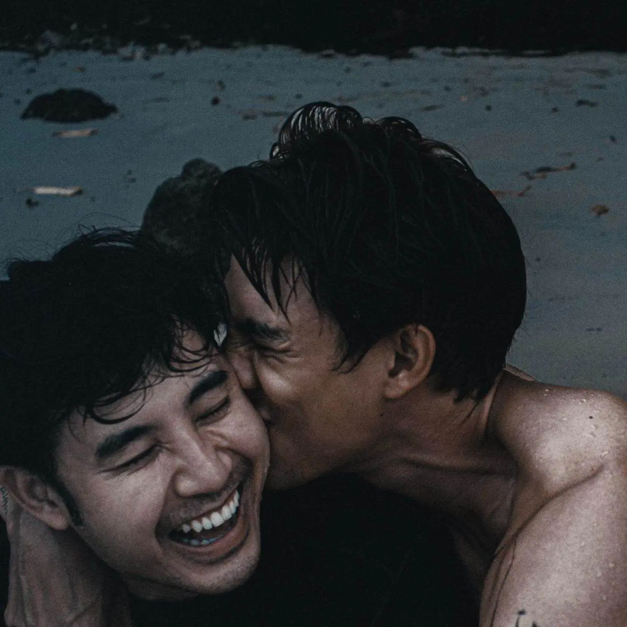 เหม็นความรักว่ะแก
