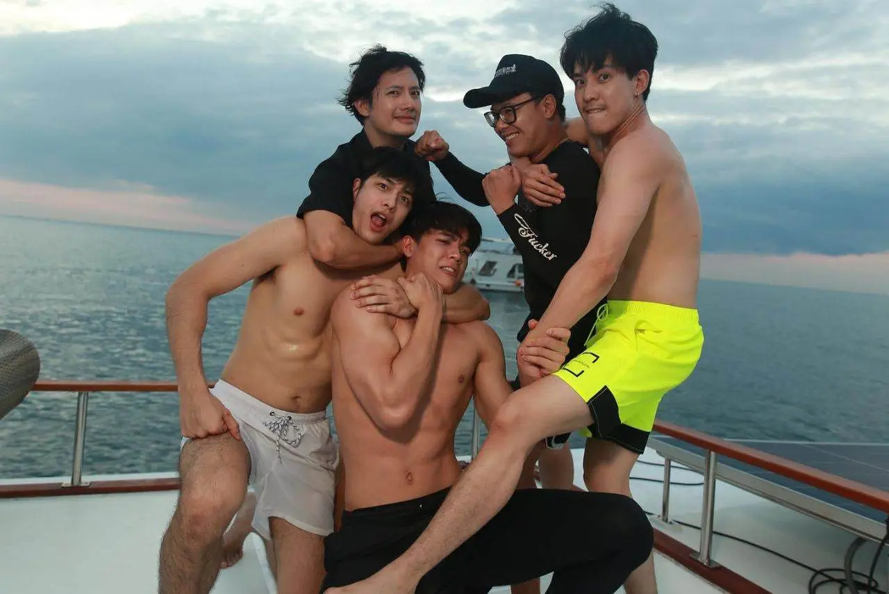 แอ๊รายยยย