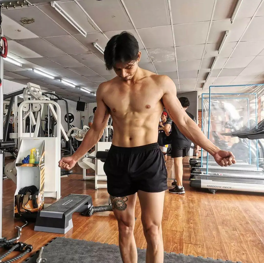 ผัวเถ่อะแบบนี้