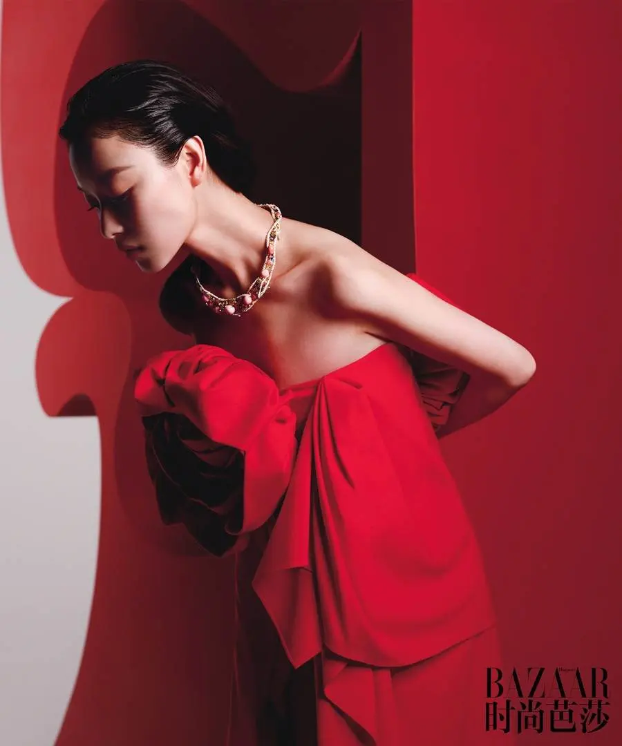 NiNi @ Harper's BAZAAR China January 2023