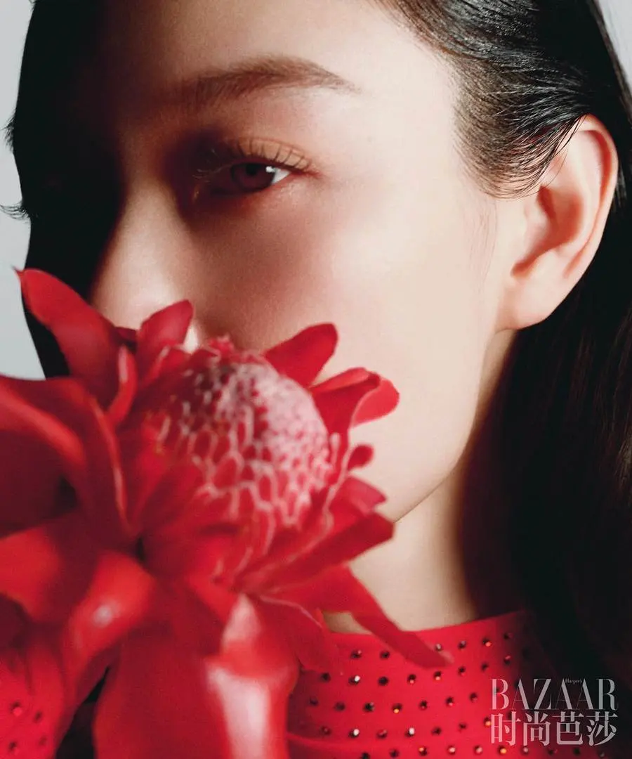 NiNi @ Harper's BAZAAR China January 2023