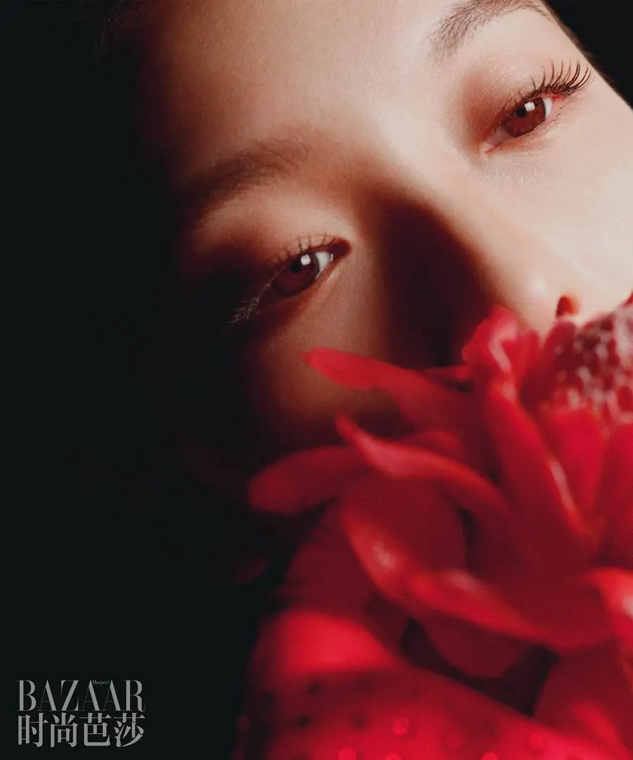 NiNi @ Harper's BAZAAR China January 2023
