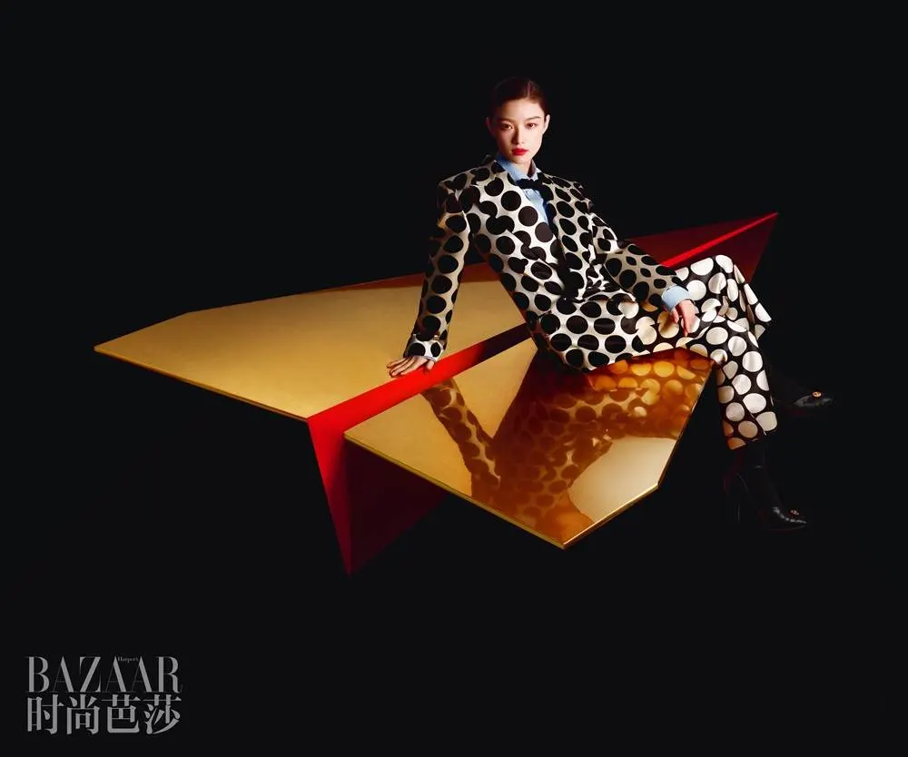 NiNi @ Harper's BAZAAR China January 2023
