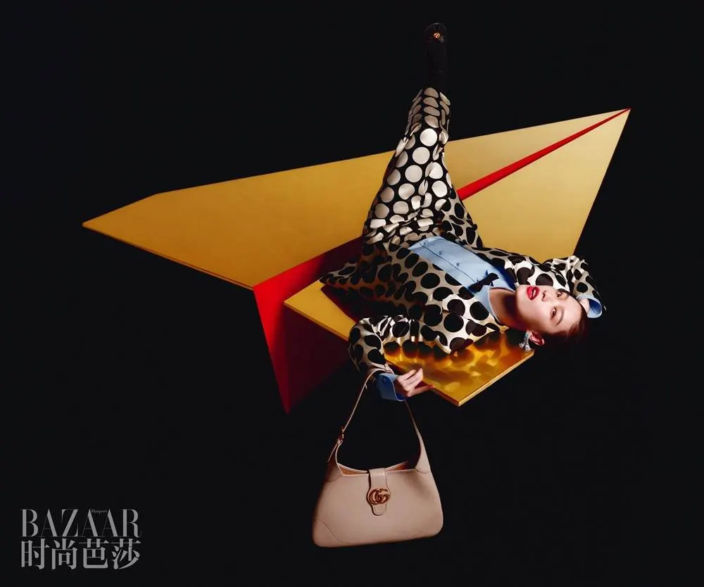NiNi @ Harper's BAZAAR China January 2023