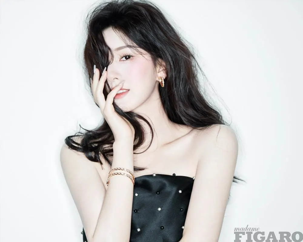 Zhao Lusi @ Madame Figaro China December 2022