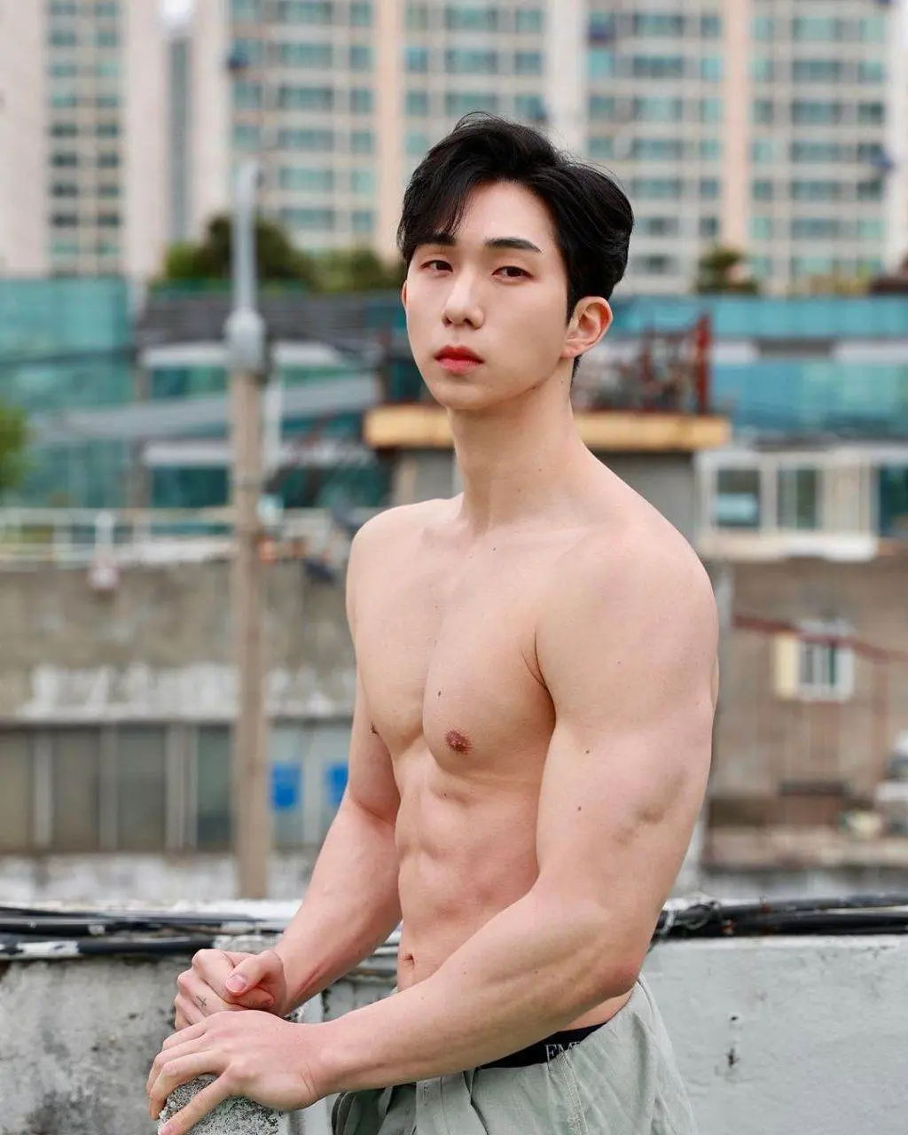 ส่องหนุ่มหล่อวันคริสต์มาส
