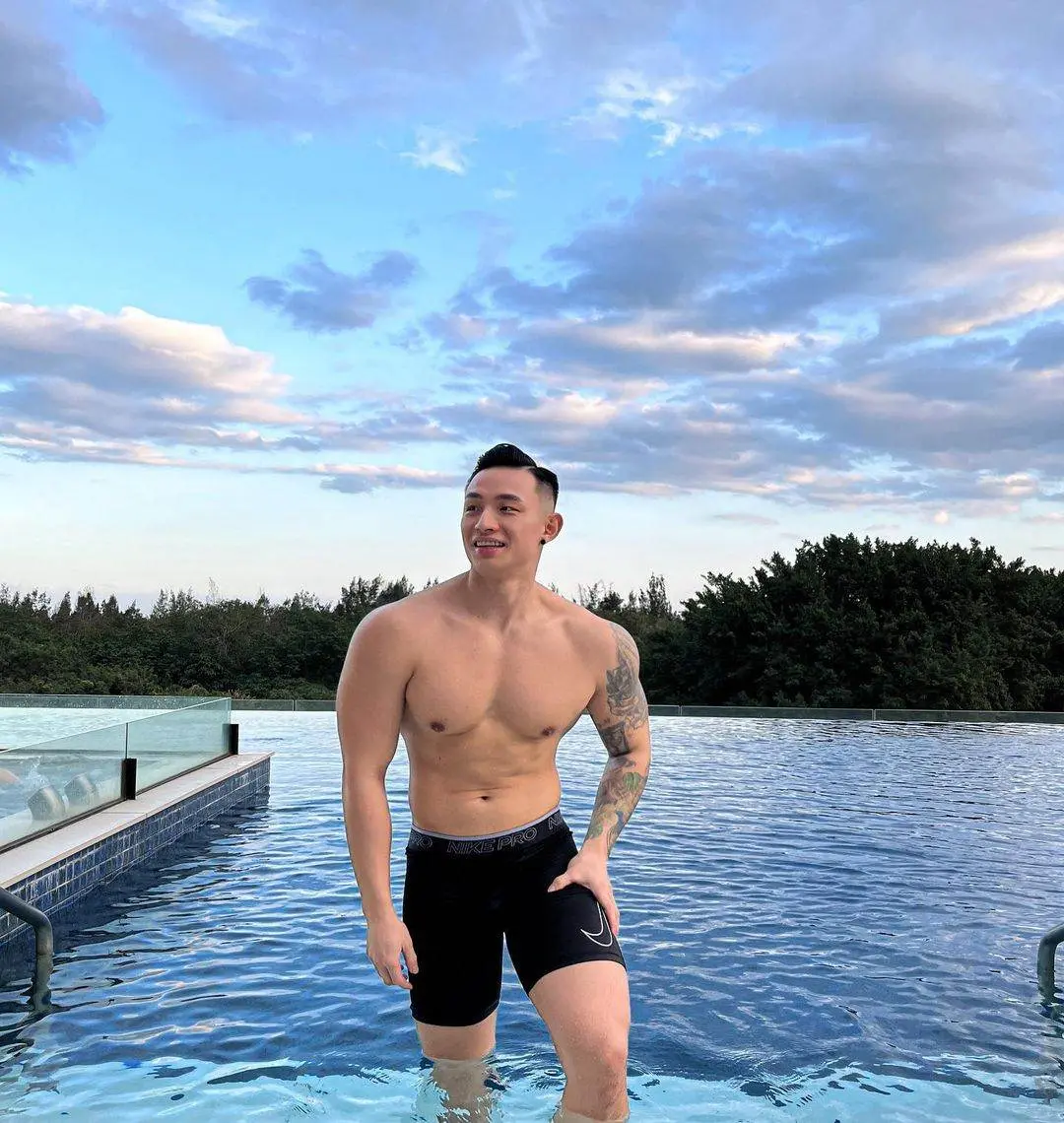 ส่องหนุ่มหล่อวันคริสต์มาส