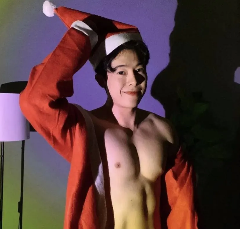 หนุ่มๆถอดวันคริสมาสต์