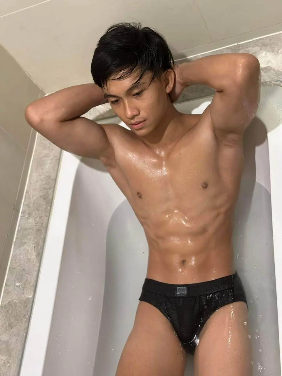 ชวนหนุ่ม..ลงอ่าง