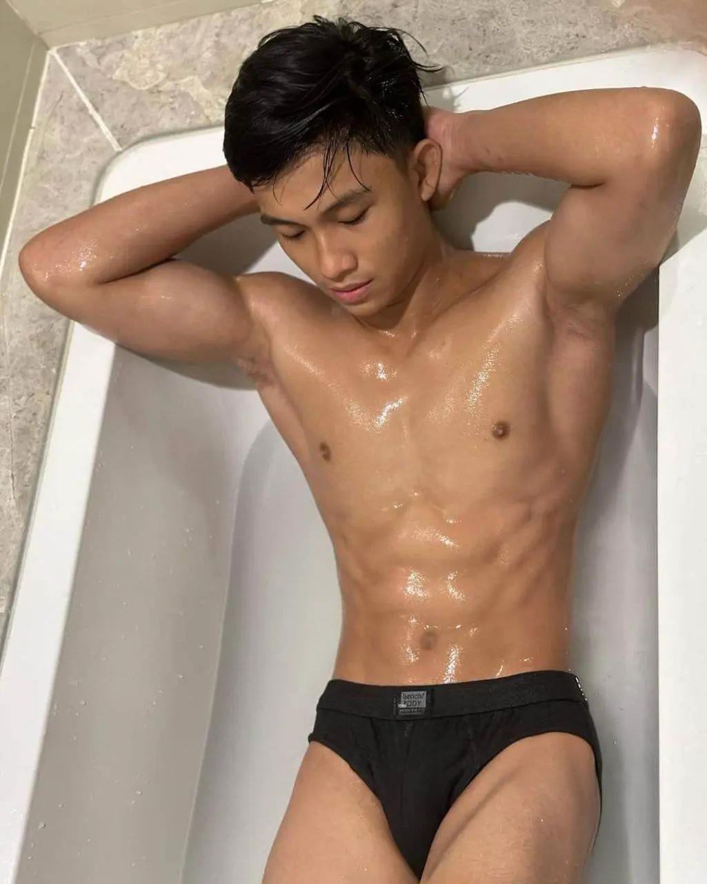 ชวนหนุ่ม..ลงอ่าง