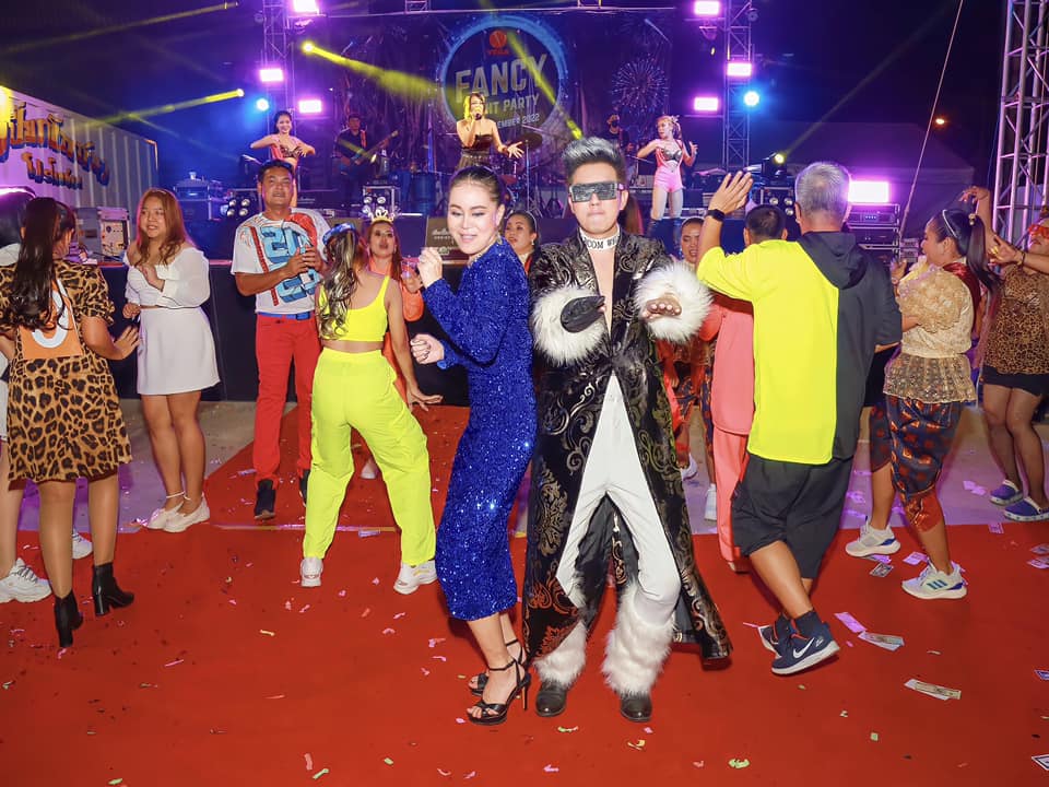 faydolce พิธีกรสายแฟ ร่วมงาน ฉลองรายได้ กับเวก้า กว่า 500 ล้านบาท