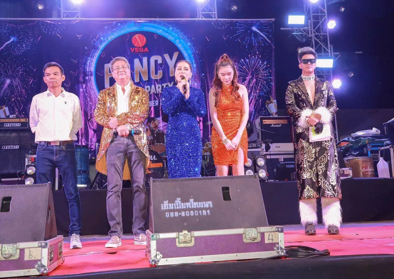 faydolce พิธีกรสายแฟ ร่วมงาน ฉลองรายได้ กับเวก้า กว่า 500 ล้านบาท