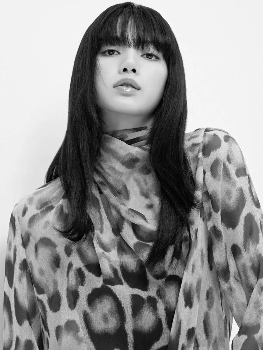 (BLACKPINK) Lisa @ ELLE Japan February 2023