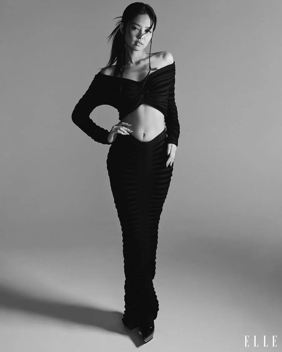 (BLACKPINK) Jennie @ ELLE US Dec/Jan 2023