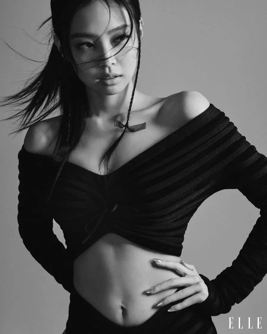 (BLACKPINK) Jennie @ ELLE US Dec/Jan 2023