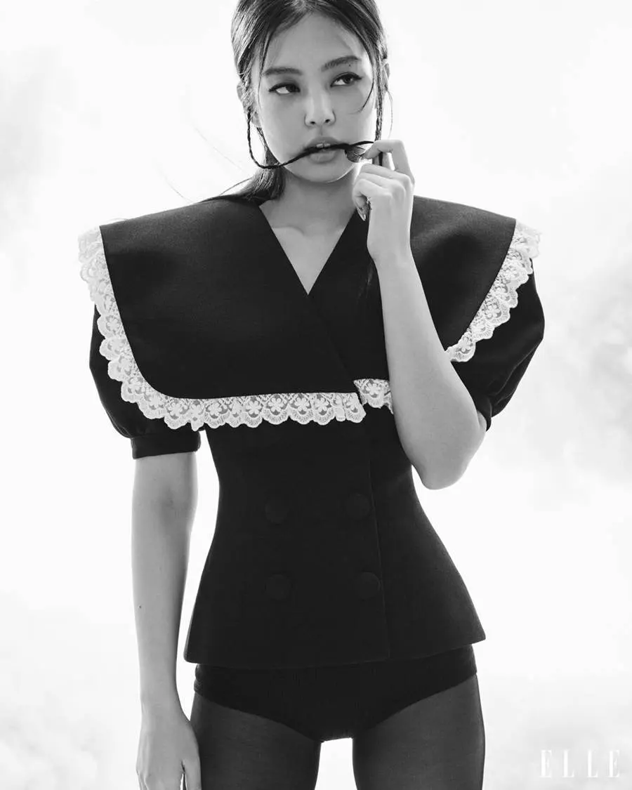 (BLACKPINK) Jennie @ ELLE US Dec/Jan 2023