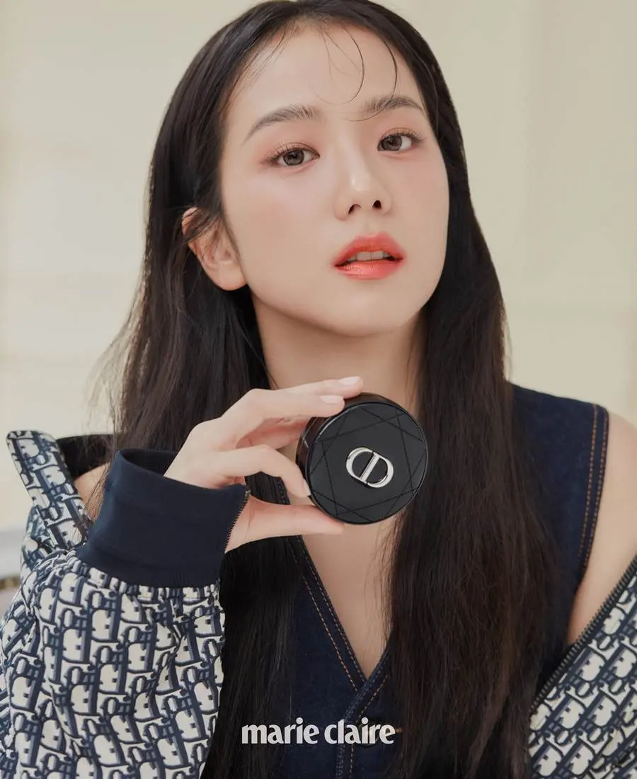 (BLACKPINK) Jisoo @ Marie Claire Korea January 2023