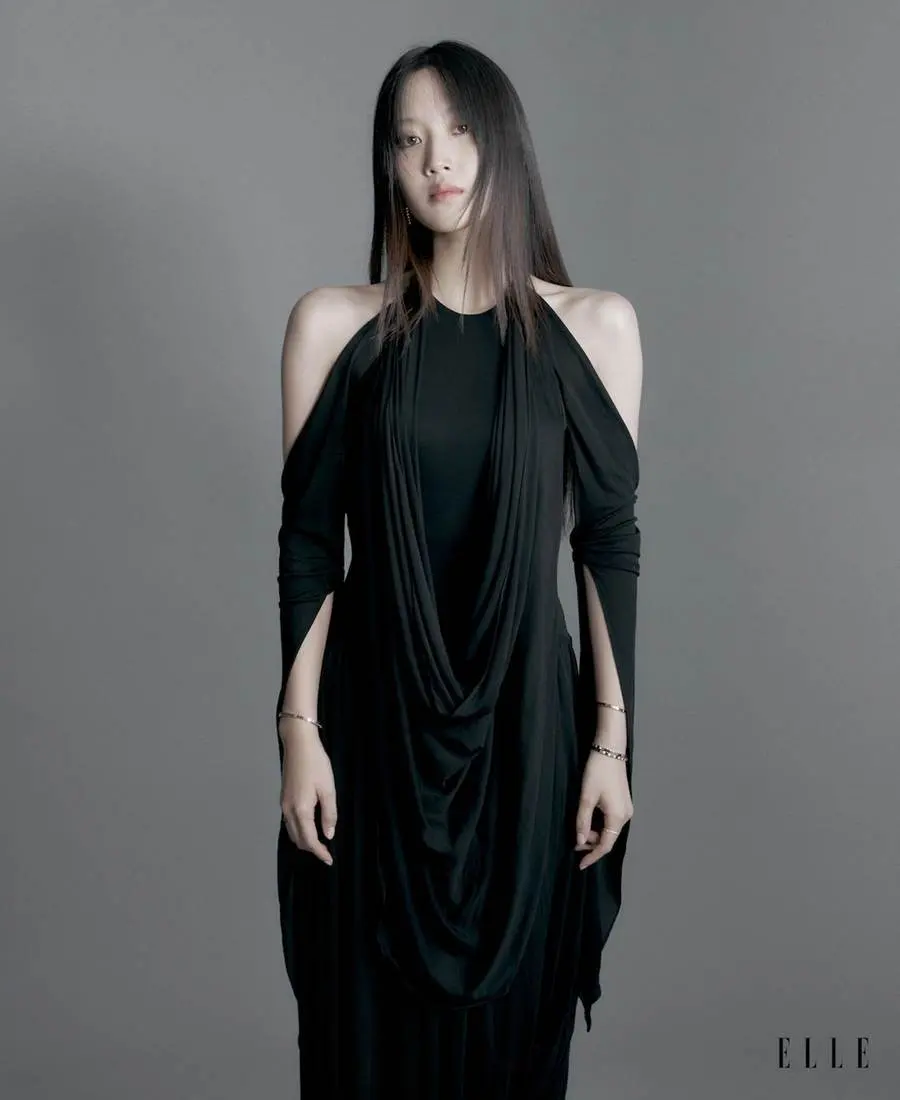 Mun Ka Young @ ELLE Singapore December 2022