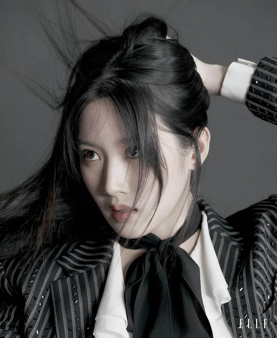 Mun Ka Young @ ELLE Singapore December 2022