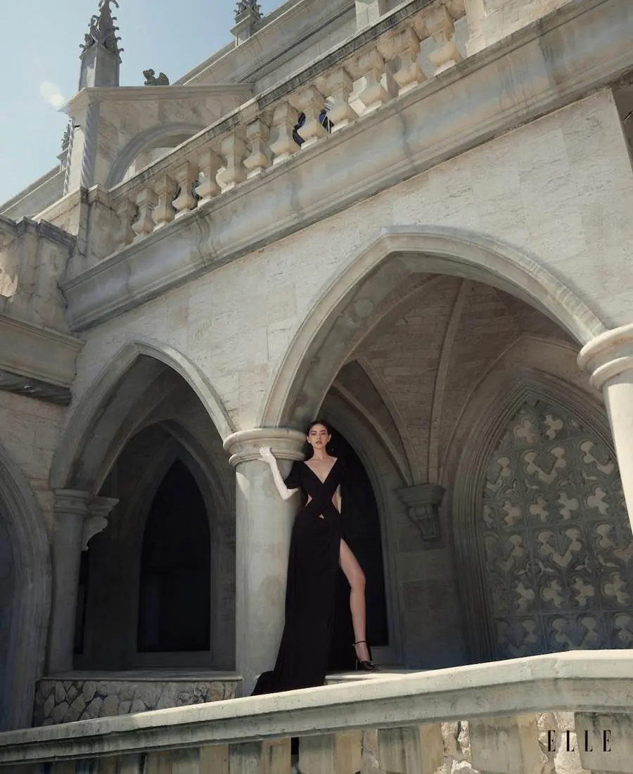 ใหม่-ดาวิกา โฮร์เน่ @ ELLE Singapore January  2023