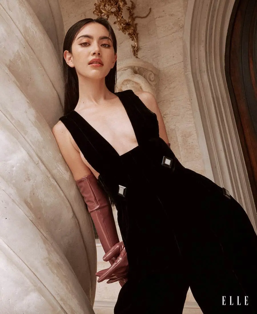 ใหม่-ดาวิกา โฮร์เน่ @ ELLE Singapore January  2023
